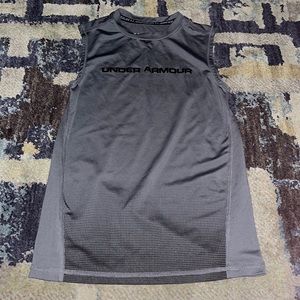 Gray sleeveless tank boys size small